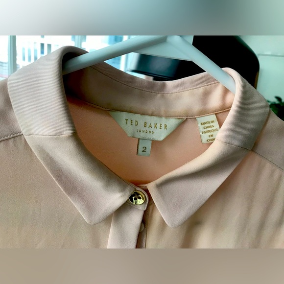 Gorgeous light pink Ted Baker silk blouse. - Picture 2 of 7